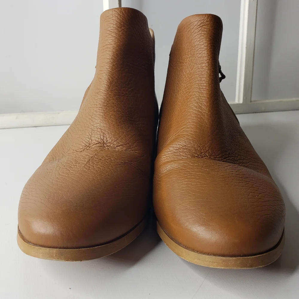 Pebbled Leather Ankle Neutral Minimalist Fall Galleries Lafayette Paris Portugal